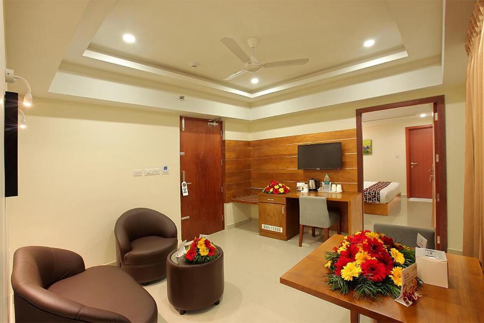 Hotel Lumbini Supreme Thrissur Exteriér fotografie