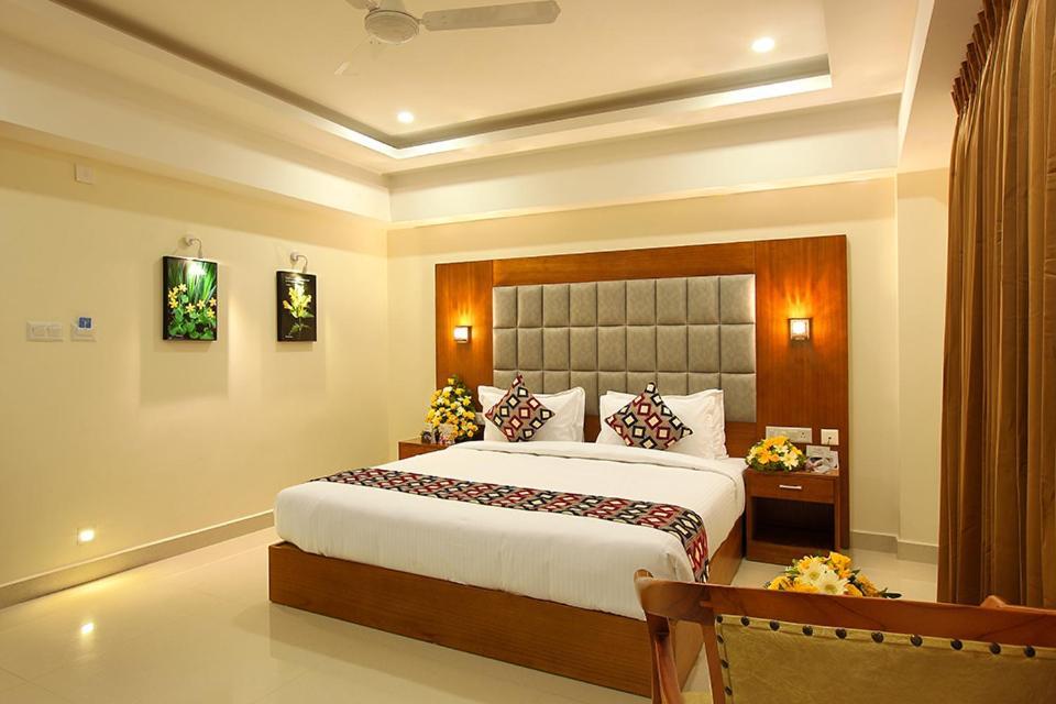 Hotel Lumbini Supreme Thrissur Exteriér fotografie