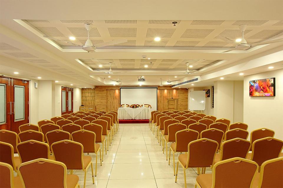 Hotel Lumbini Supreme Thrissur Exteriér fotografie